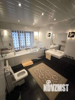 Коттедж 202м², 2-этажный, участок 7 сот.