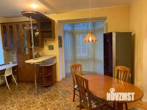 Таунхаус 311м², 4-этажный, участок 8 сот.