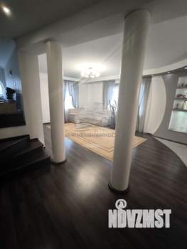 Коттедж 202м², 2-этажный, участок 7 сот.