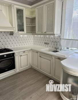 Коттедж 250м², 3-этажный, на длительный срок, 