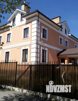 Коттедж 250м², 3-этажный, на длительный срок, 