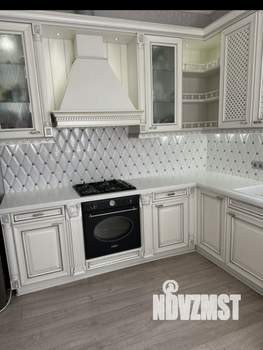 Коттедж 250м², 3-этажный, на длительный срок, 