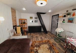 Дом 60м², 2-этажный, участок 6 сот.  