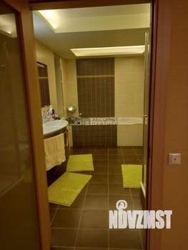 Дом 450м², 3-этажный, участок 11 сот.  