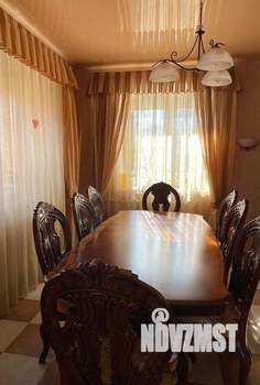 Коттедж 385м², 3-этажный, участок 8 сот.  