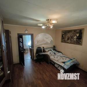 Дом 50м², 2-этажный, участок 6 сот.  