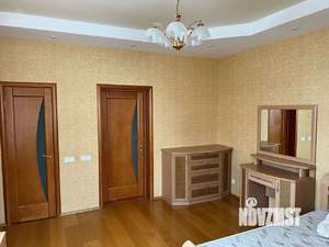Коттедж 385м², 3-этажный, участок 8 сот.  