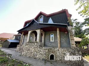 Дом 192м², 3-этажный, участок 7 сот.  