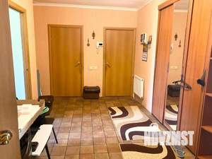 Коттедж 241м², 2-этажный, участок 8 сот.  