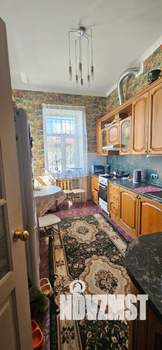 Дом 228м², 3-этажный, участок 10 сот.  