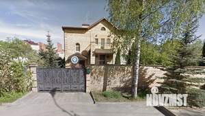 Коттедж 385м², 3-этажный, участок 8 сот.  