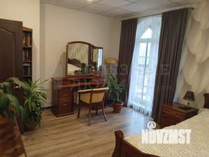 Коттедж 144м², 2-этажный, участок 6 сот.  