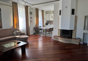 Дом 274м², 2-этажный, участок 5 сот.  