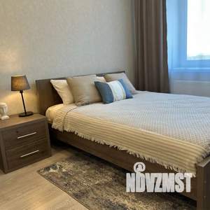 1-к квартира, посуточно, 37м2, 8/10 этаж