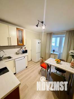 1-к квартира, посуточно, 39м2, 3/9 этаж