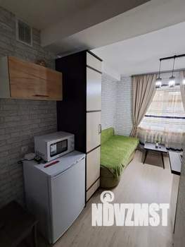 Студия квартира, посуточно, 13м2, 2/5 этаж