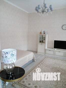 1-к квартира, посуточно, 40м2, 1/3 этаж