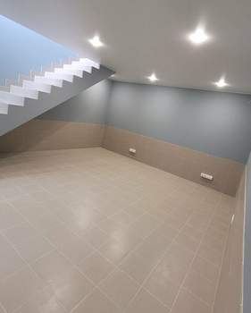 3-к квартира, на длительный срок, 127м2, 1/9 этаж