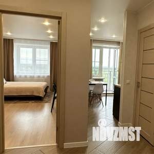 1-к квартира, посуточно, 37м2, 8/10 этаж