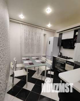 3-к квартира, посуточно, 65м2, 1/9 этаж