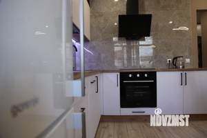 1-к квартира, посуточно, 46м2, 3/4 этаж
