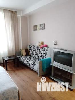 Студия квартира, посуточно, 30м2, 8/10 этаж