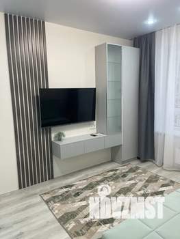 1-к квартира, посуточно, 37м2, 4/9 этаж