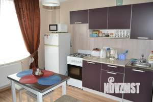 1-к квартира, посуточно, 50м2, 2/10 этаж