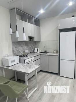 1-к квартира, посуточно, 38м2, 4/10 этаж
