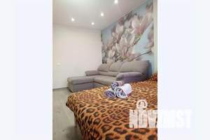 1-к квартира, посуточно, 47м2, 6/9 этаж