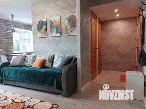 3-к квартира, посуточно, 47м2, 1/4 этаж