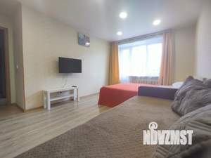 2-к квартира, посуточно, 48м2, 1/1 этаж