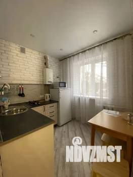1-к квартира, посуточно, 32м2, 3/4 этаж