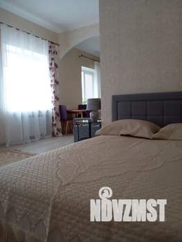 1-к квартира, посуточно, 40м2, 1/3 этаж