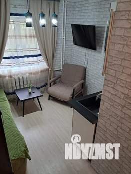 Студия квартира, посуточно, 13м2, 2/5 этаж