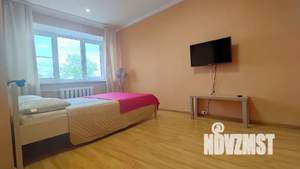 2-к квартира, посуточно, 44м2, 4/4 этаж