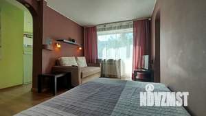 2-к квартира, посуточно, 42м2, 4/4 этаж