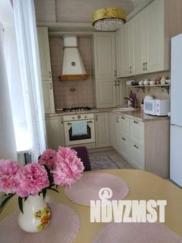 1-к квартира, посуточно, 40м2, 1/3 этаж