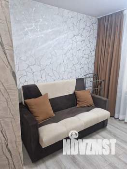 Студия квартира, посуточно, 14м2, 5/5 этаж