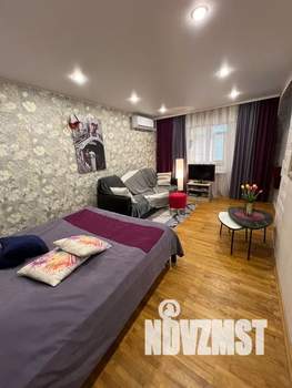 Студия квартира, посуточно, 33м2, 2/5 этаж
