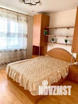 1-к квартира, посуточно, 54м2, 1/1 этаж