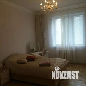 2-к квартира, посуточно, 77м2, 2/4 этаж