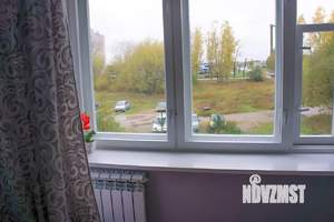 1-к квартира, посуточно, 38м2, 2/9 этаж