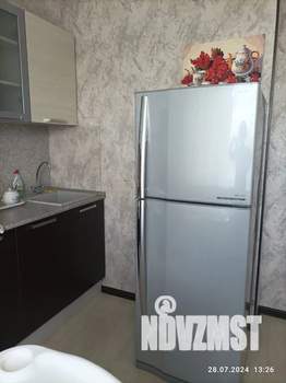 1-к квартира, посуточно, 36м2, 3/9 этаж