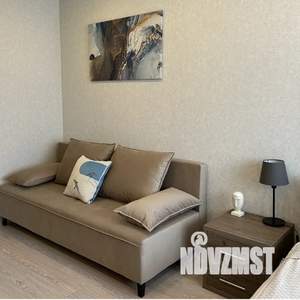 1-к квартира, посуточно, 37м2, 8/10 этаж