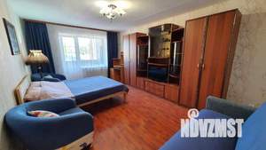 1-к квартира, посуточно, 46м2, 1/1 этаж