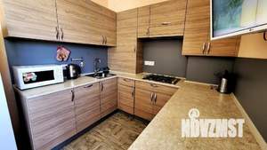 2-к квартира, посуточно, 50м2, 1/1 этаж