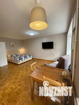Студия квартира, посуточно, 32м2, 2/5 этаж