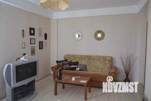 1-к квартира, посуточно, 50м2, 4/10 этаж