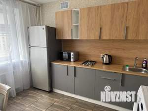 1-к квартира, посуточно, 32м2, 4/10 этаж